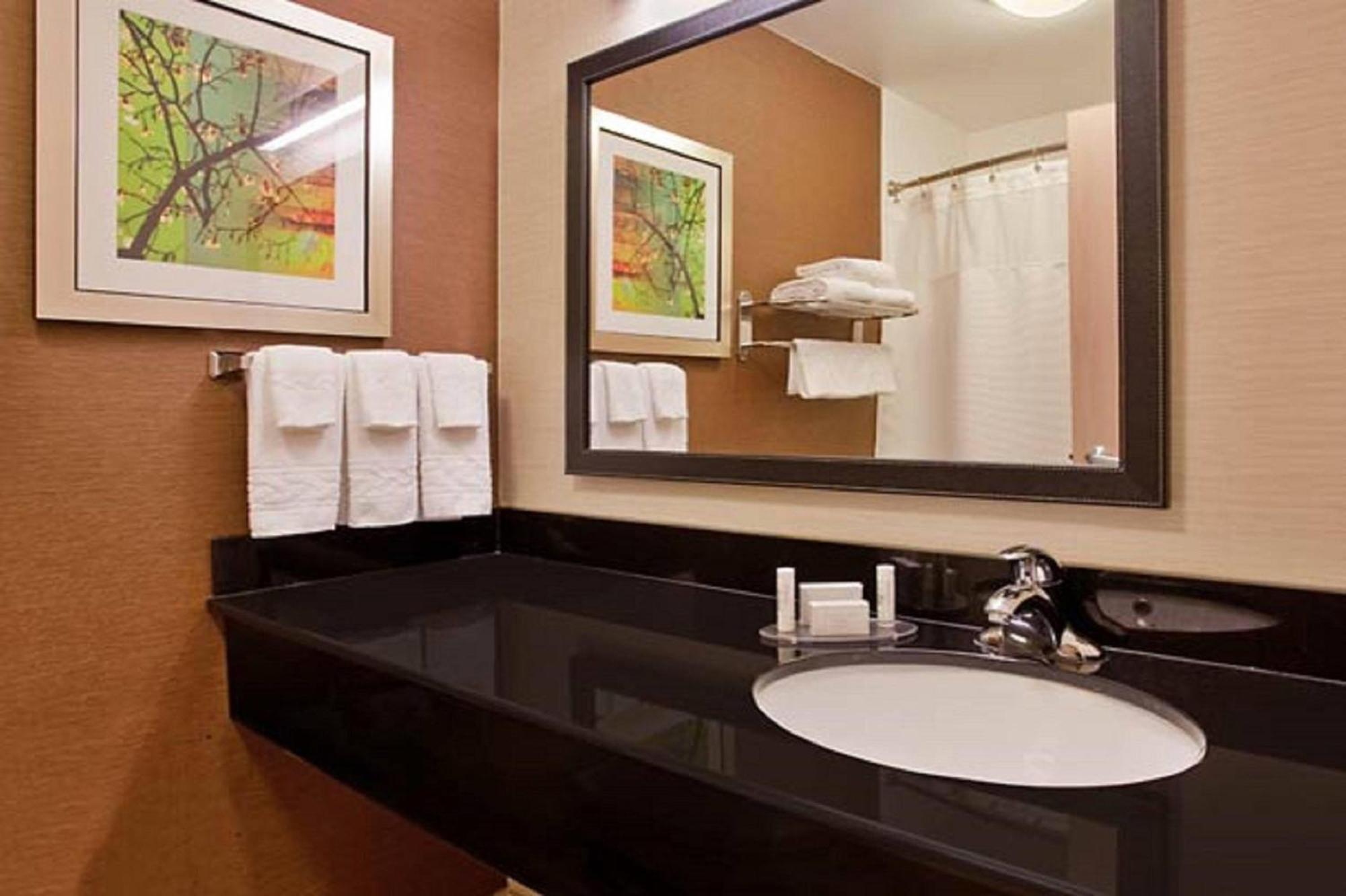 Fairfield Inn & Suites Tulsa South Medical District Eksteriør billede