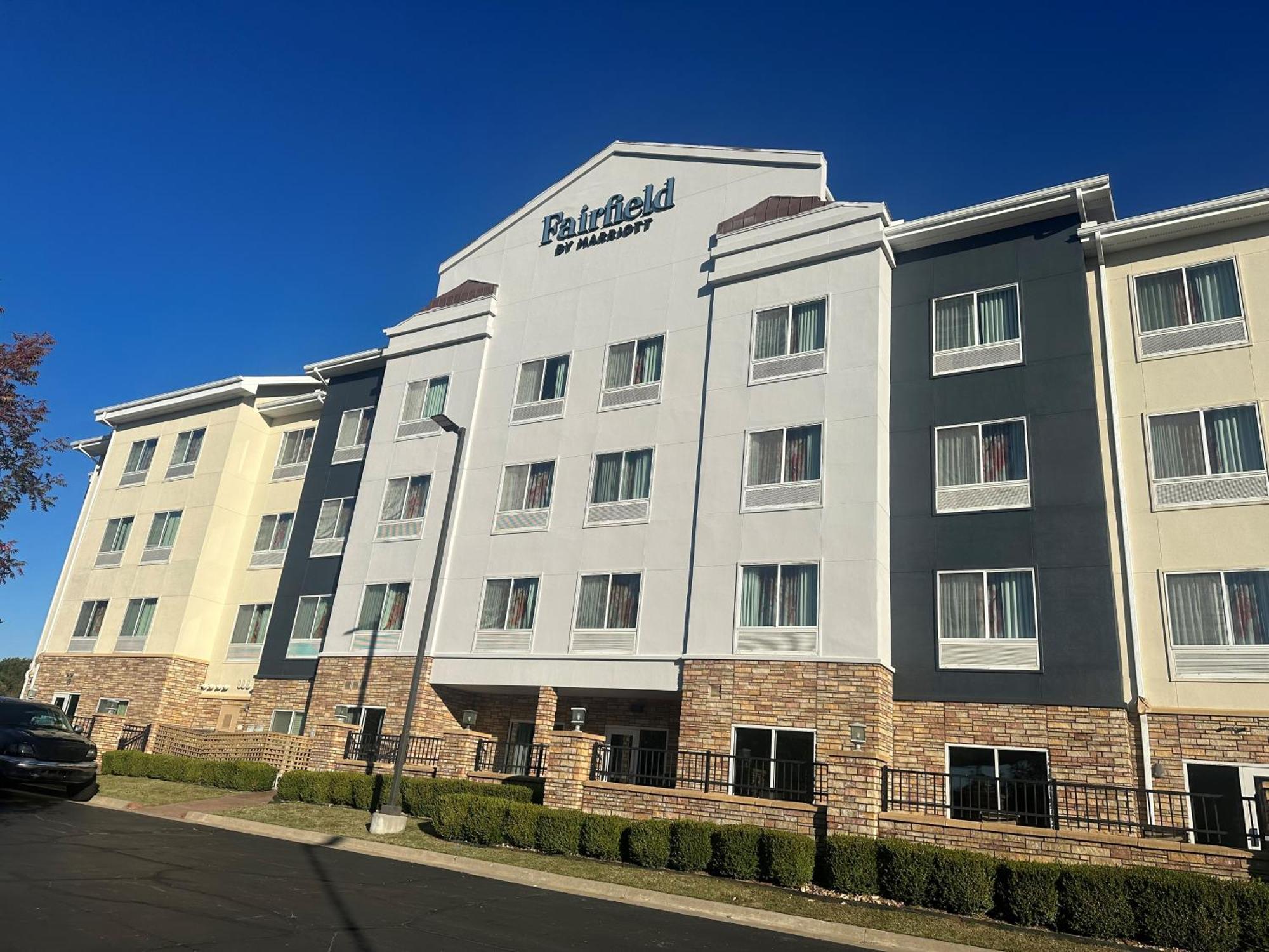 Fairfield Inn & Suites Tulsa South Medical District Eksteriør billede